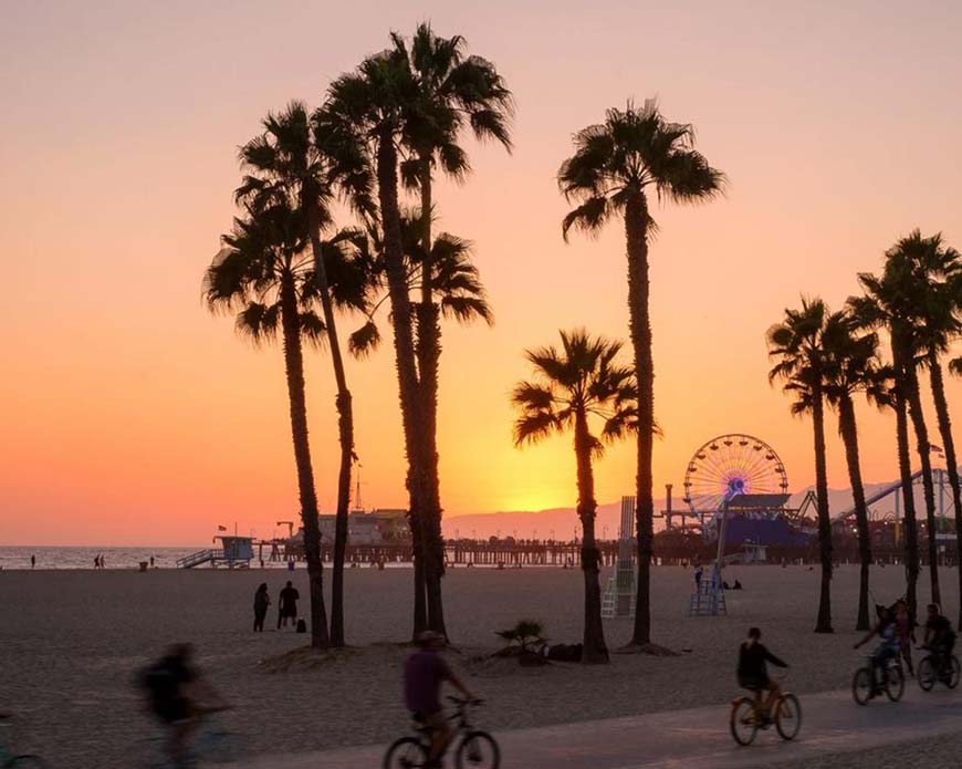 Los Angeles Travel Guide: Exploring Hollywood and the Beach Cities